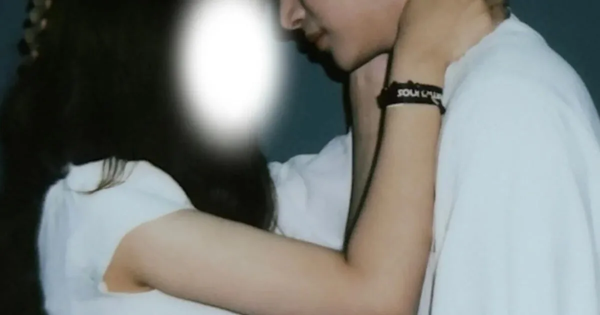 CRAVITY’s Jungmo Polaroid photos of hugging fan draw scathing criticism