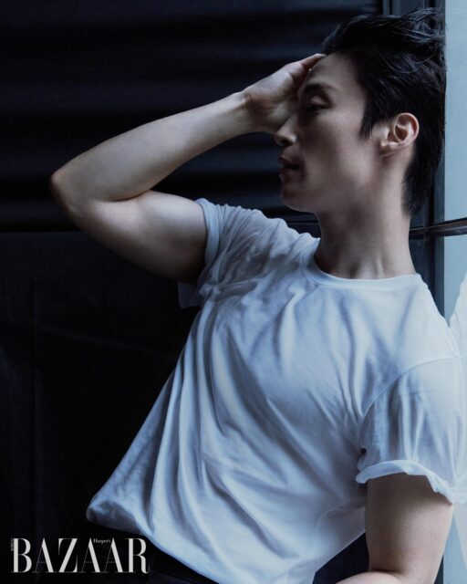 Emerging Actor Confuses Fans by Hosting a Fansign Event in a Church 1 Heo Nam Jun