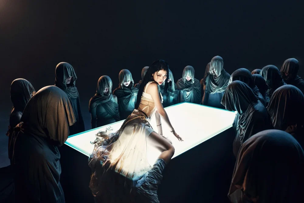 Kep1er's Xiaoting unveils angel-themed teaser photos for first solo single 'LEGEND' releasing July 30 11