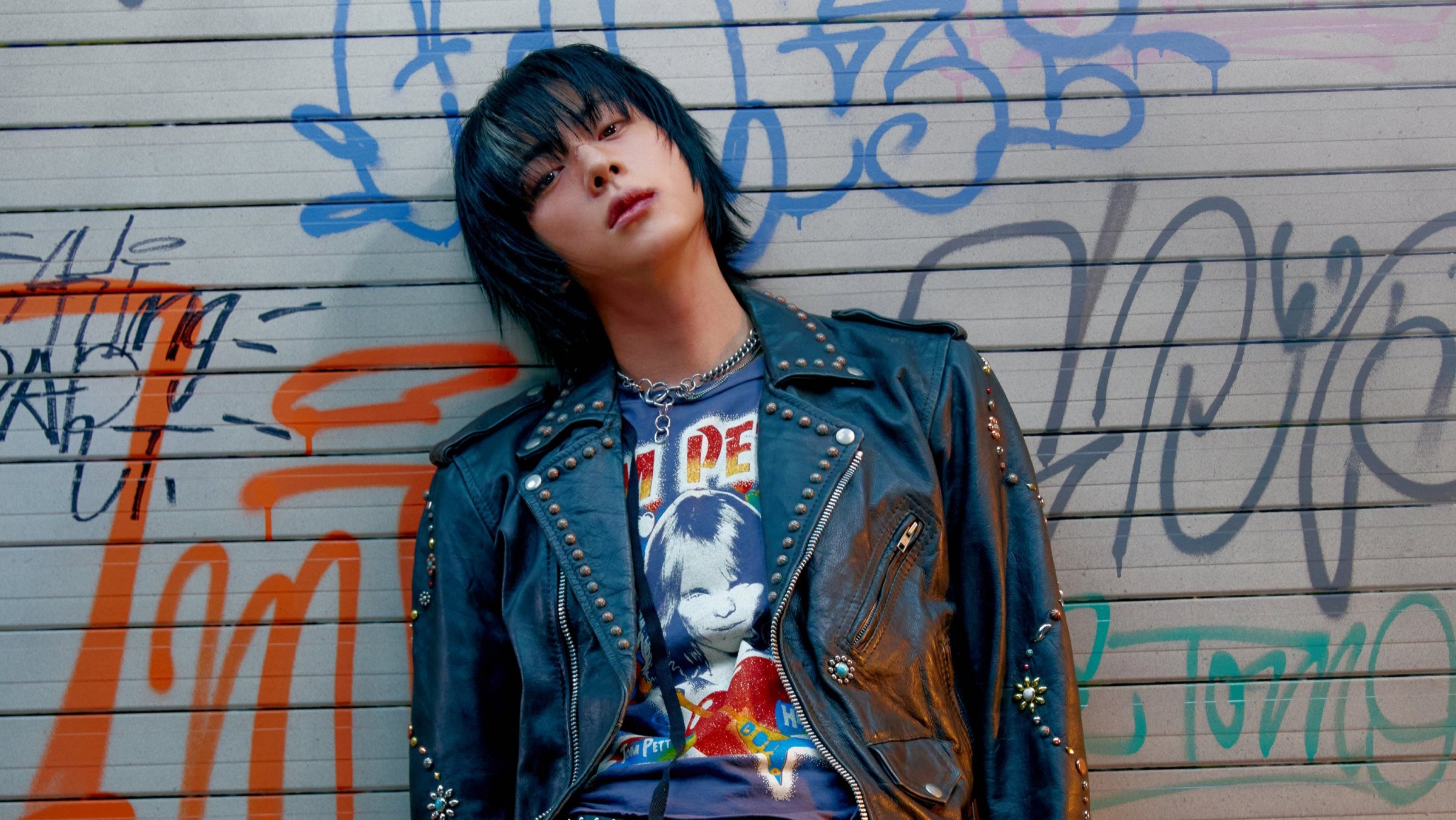 BTS Jin Tops Global iTunes Charts with 'Echo' 1 BTS Jin dominates iTunes charts worldwide with 'Echo'