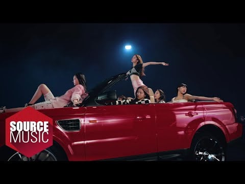 'Fearless' Marks LE SSERAFIM's Second Music Video to Reach 200 Million Views on YouTube 1 'FEARLESS' becomes LE SSERAFIM's second MV to hit 200 million views on YouTube