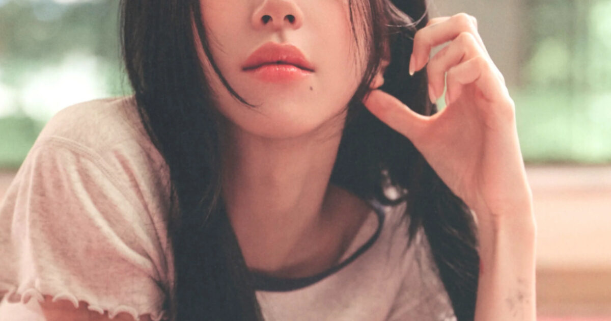 Well-Known Female Idol Sparks Intense Reactions After Nearly Quitting 1 TWICE’s Chaeyoung